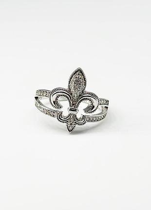 Серебряное кольцо с фианитами, размер 16,0, вес: 3.4 г