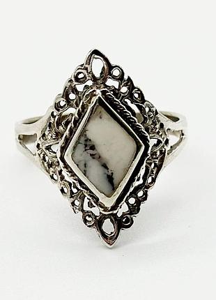 Серебряное кольцо, размер без розміру, вес: 2.8 г