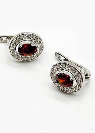 Серебряные серьги с фианитами