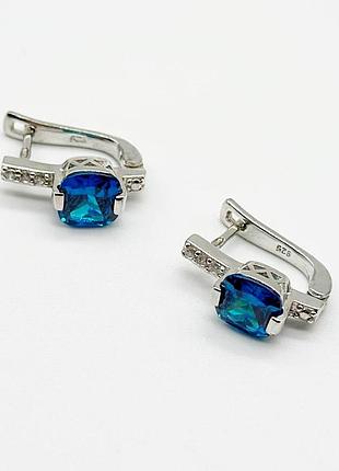 Серебряные серьги с фианитами