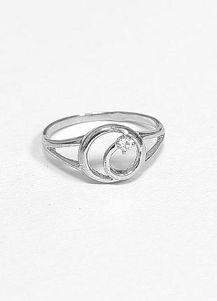Серебряное кольцо с фианитами, размер 15,0, вес: 1.3 г
