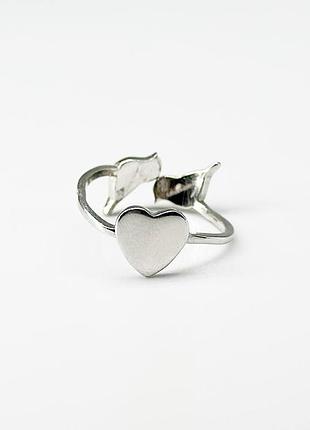 Серебряное кольцо, размер 14,5, вес: 1.7 г