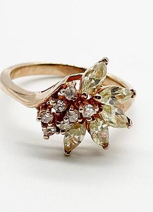 Серебряное кольцо со вставкой фианит