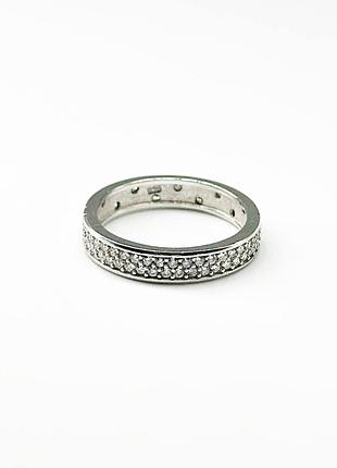 Серебряное кольцо с фианитами, размер 16,0, вес: 2.7 г