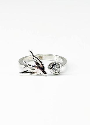 Серебряное кольцо со вставкой swarovski zirconia, размер 18,0, вес: 1.9 г
