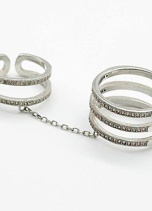 Серебряное кольцо с фианитами, размер 15,5, вес: 6.8 г