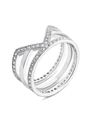 Серебряное кольцо с фианитами, размер 16,0, вес: 3.9 г