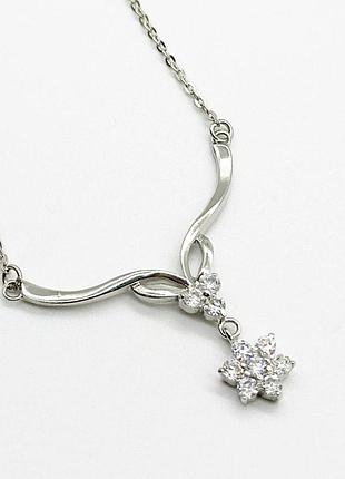 Серебряное колье со вставкой фианит