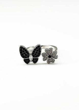 Серебряное кольцо в стиле "van cleef и arpels" с фианитами, размер 17,0, вес: 3.1 г