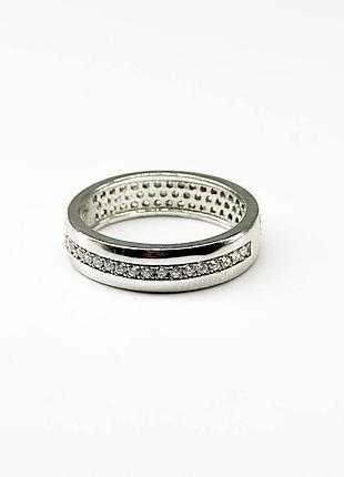 Серебряное кольцо с фианитами, размер 16,0, вес: 3.3 г