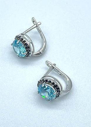 Серебряные серьги с фианитами