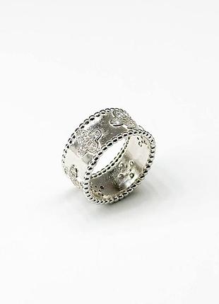 Серебряное кольцо в стиле "van cleef и arpels" с фианитами, размер 18,5, вес: 5.1 г