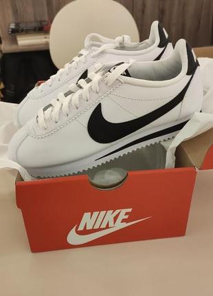 Nike cortez кроссовки 38 размер но лучше 37 кожаные