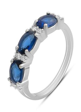 Серебряное кольцо komilfo с сапфиром nano 1.086ct, фианитами, вес изделия 2,36 гр (2195139) 17.5 размер
