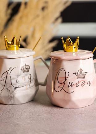Набор парных фарфоровых чашек queen & king 2шт по 400мл на подарок с крышкой и ложкой