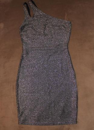 Вечернее платье на одно плечо от tally weijl. в черном цвете, с серебристым люрексом.