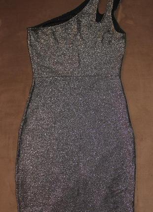 Вечірня сукня на одне плече від tally weijl. в чорному кольорі, зі сріблястим люрексом.2 фото