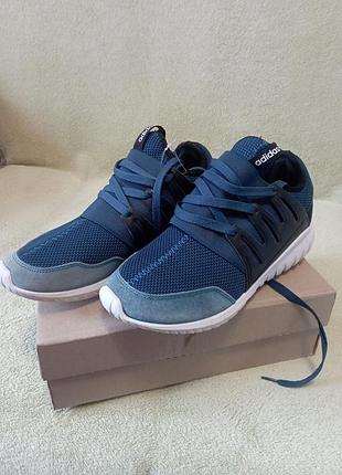 Кроссовки мужские adidas r40