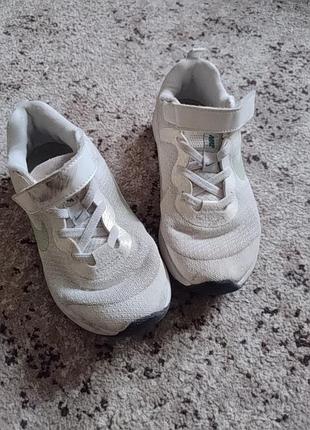 Детские кроссовки nike
