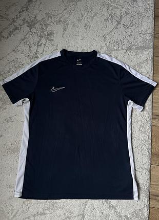 Футболка спортивна nike dri-fit найк драй фіт xl оригінал dri fit