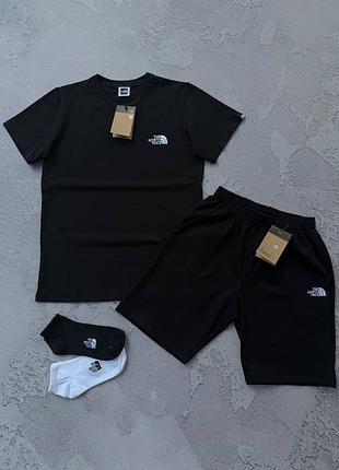 Костюм the north face футболка шорты 2 пары носков в подарок!