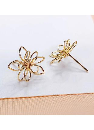 Сережки гвоздики жіночі квіточки подвійні fashion jewelry золотисті