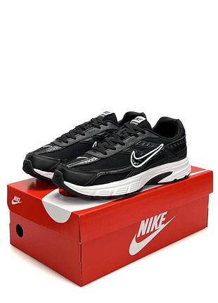 Nike initiator black white 9