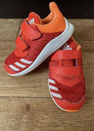 Кроссовки adidas