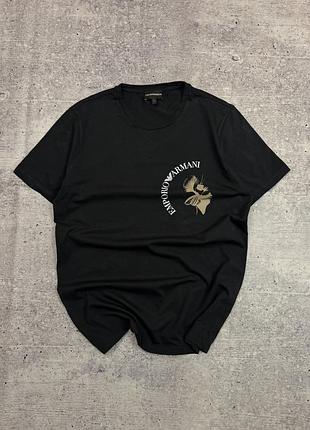 Emporio armani чорна футболка s — мінімалізм з характером