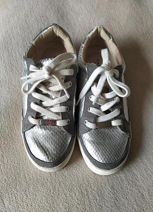 Кроссовки carvela kurt geiger 37р.