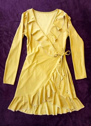 Святкова золотиста сукня на запах s/m довгий рукав вечірнє коротке плаття міні з воланами рюшками