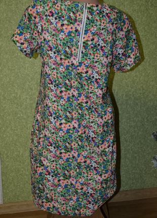 Яскраве плаття в квітковий принт2 фото