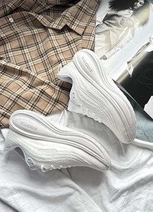 Nike vomero plus zoomx 10