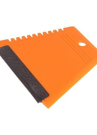 Скребок автомобильный для льда mastertool с водосгоном 110х120 мм 84-0012