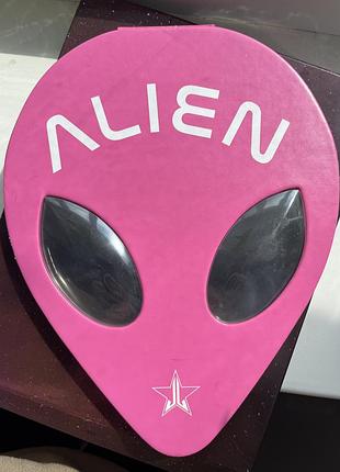 Палетка теней jeffree star alien