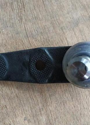 Кульова опора vw passat в2 80-88 /audi-80 78-86