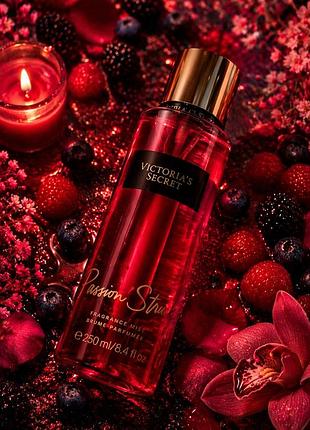 Парфумований спрей для тіла victoria's secret passion struck