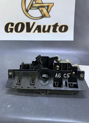 Замок кришки багажника audi a6 c5 універсал 8d9827565h 4b0827565h
