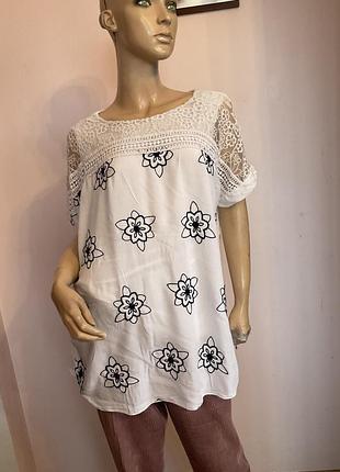 Вискозная блузка с кружевом/ m collection