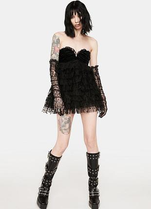 Маленьке чорне плаття мереживне з рюшами в стилі babydoll.