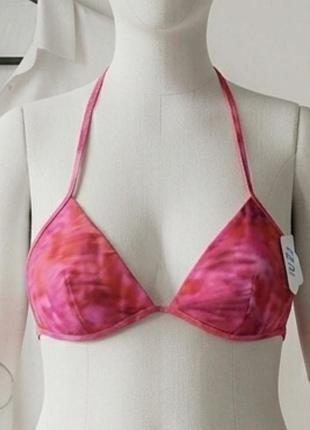 Resort 42/44} верх від купальника