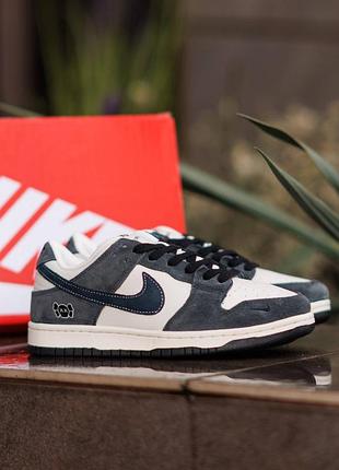 Sb dunk low x kaws white blue 36-45