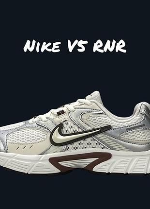 Nike v5 rnr white beige metallic