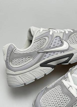 Nike v5 rnr light grey metallic 2
