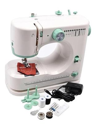 Бытовая швейная машина многофункциональная