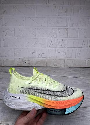 Яркие легкие летние кроссовки nike air zoom alphafly next%.