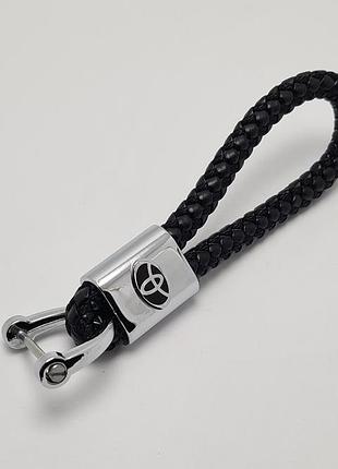 Брелок toyota плетёнка