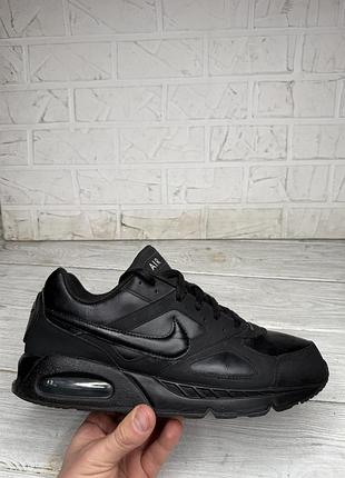 Крутые черные кроссовки nike air max ivo