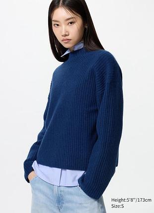 Светр  uniqlo з пряжі суфле