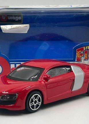 Модель bburago audi r8 1:43